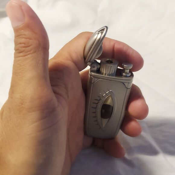 The All Seeing Eye - Refillable Pocket Lighter - Picture 3 of 10